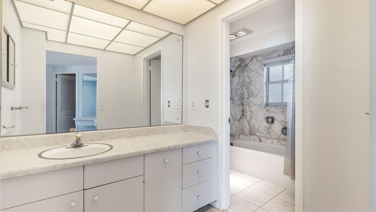 For Sale: $388,888 (2 beds, 2 baths, 1395 Square Feet)