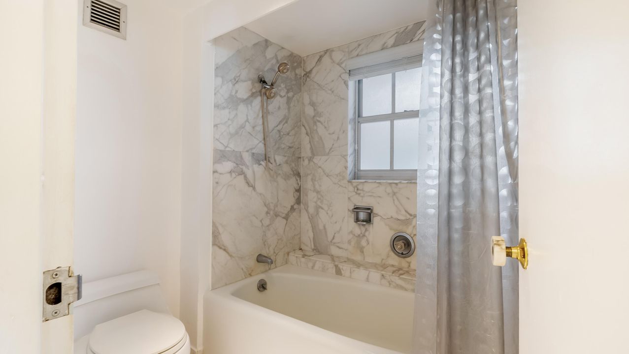For Sale: $388,888 (2 beds, 2 baths, 1395 Square Feet)