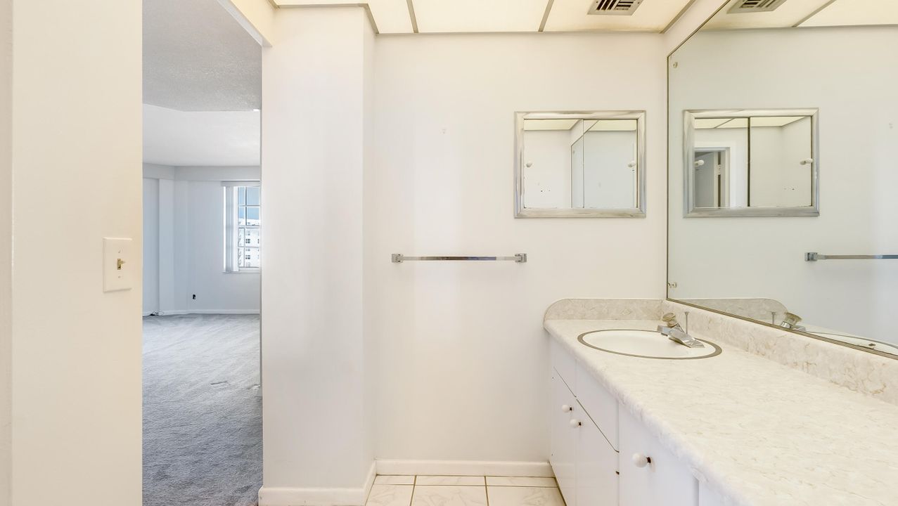 For Sale: $388,888 (2 beds, 2 baths, 1395 Square Feet)