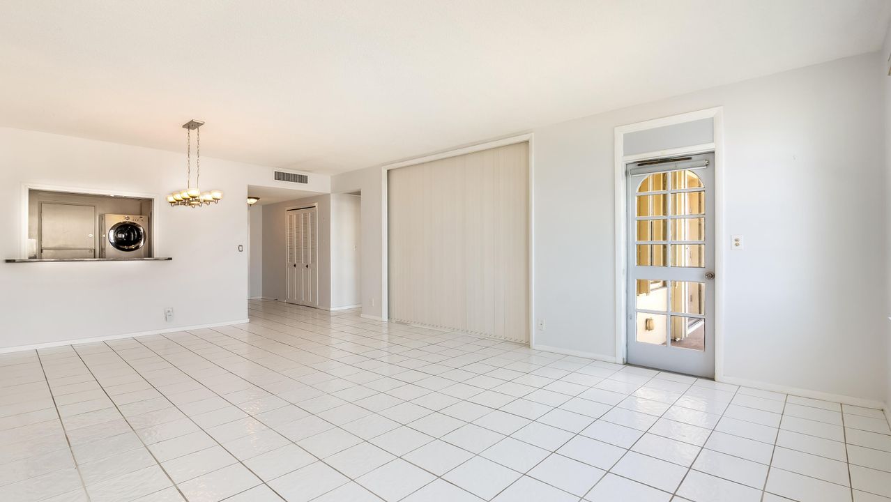 For Sale: $388,888 (2 beds, 2 baths, 1395 Square Feet)