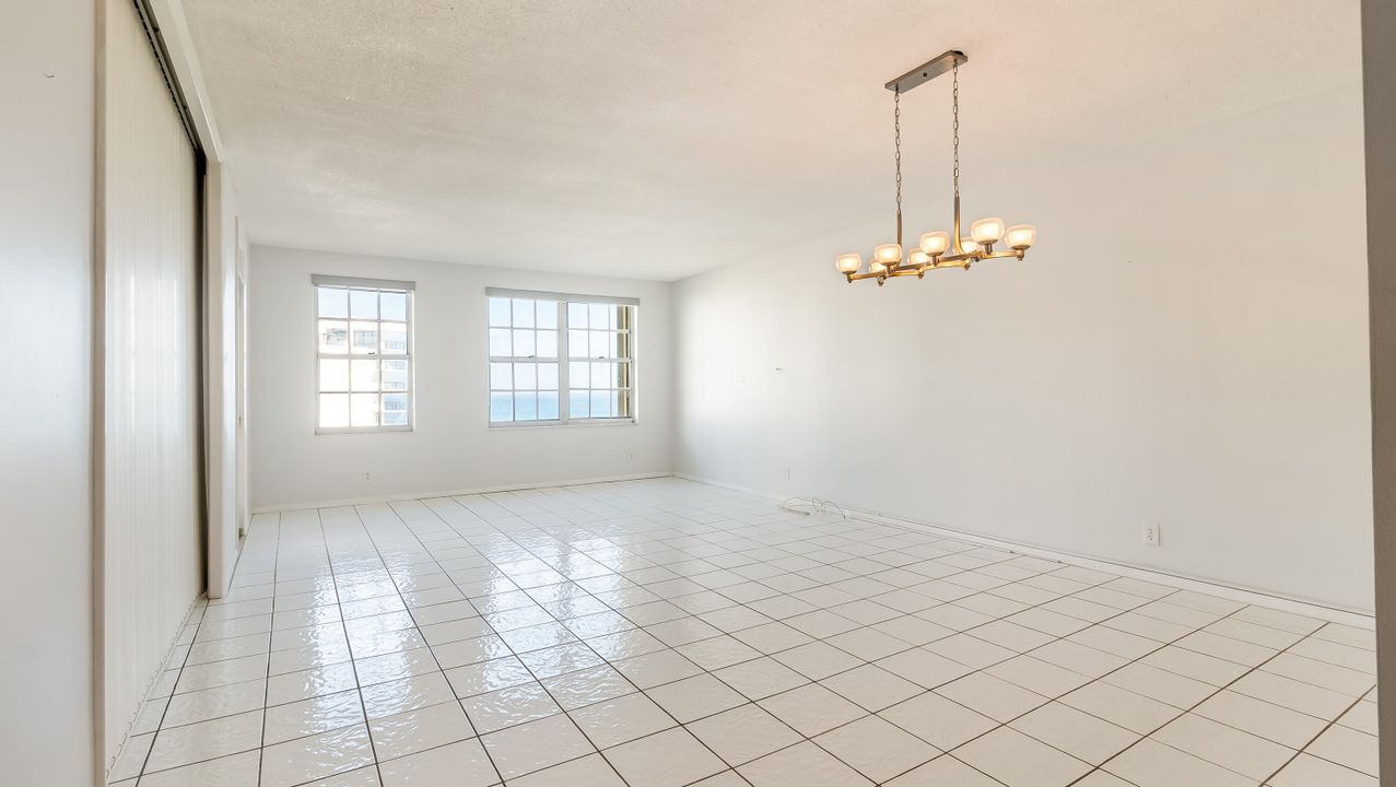 For Sale: $388,888 (2 beds, 2 baths, 1395 Square Feet)