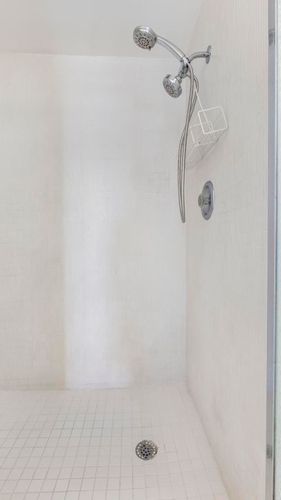 For Sale: $388,888 (2 beds, 2 baths, 1395 Square Feet)