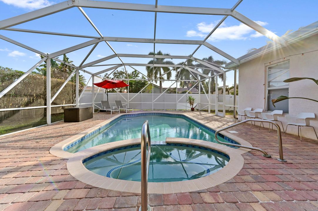 На продажу: $725,000 (4 спален, 2 ванн, 2233 Квадратных фут)