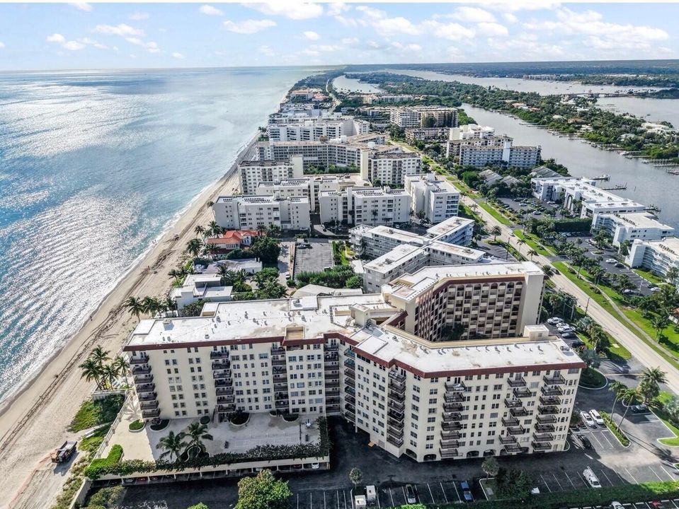 For Sale: $388,888 (2 beds, 2 baths, 1395 Square Feet)