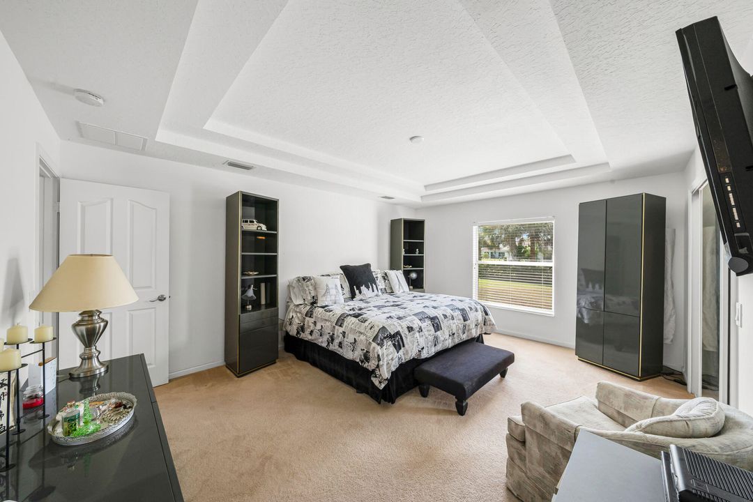 For Sale: $495,000 (4 beds, 3 baths, 2028 Square Feet)