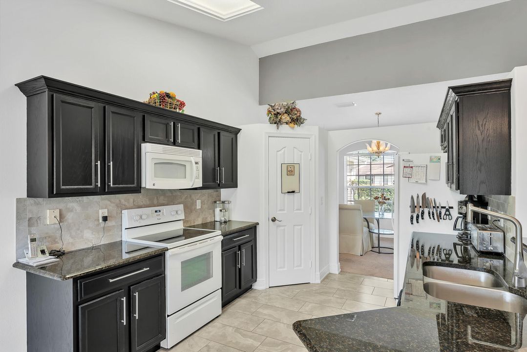 For Sale: $495,000 (4 beds, 3 baths, 2028 Square Feet)