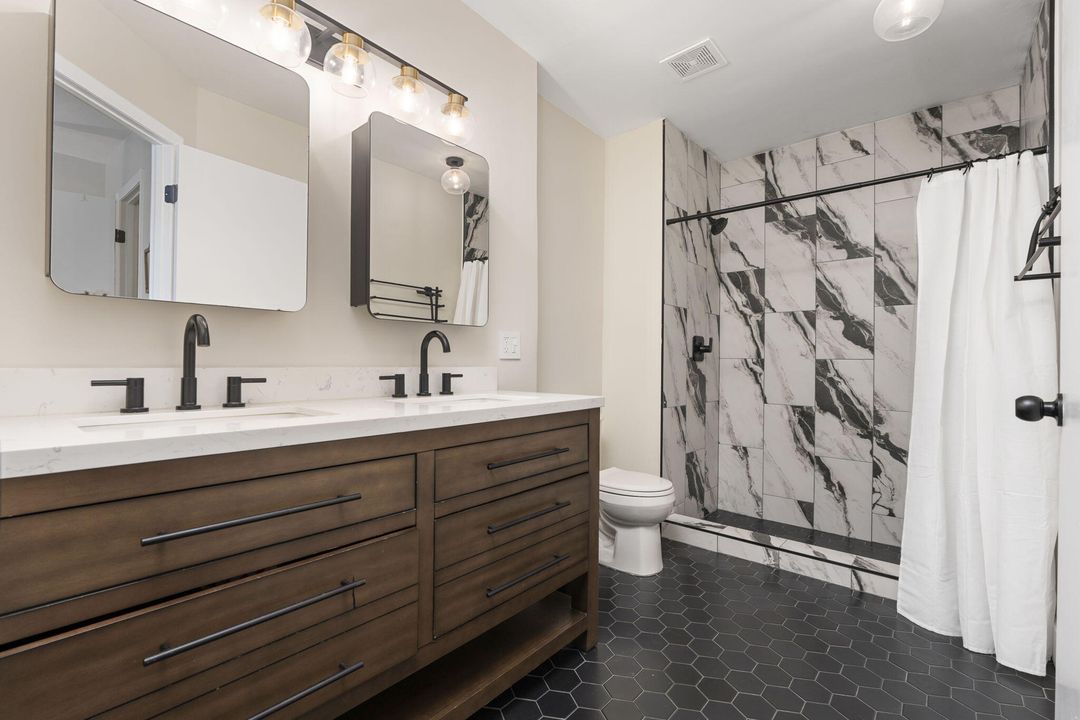 For Sale: $349,000 (2 beds, 2 baths, 1177 Square Feet)