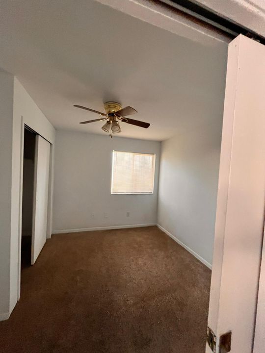 待售: $269,000 (2 贝兹, 1 浴室, 1027 平方英尺)