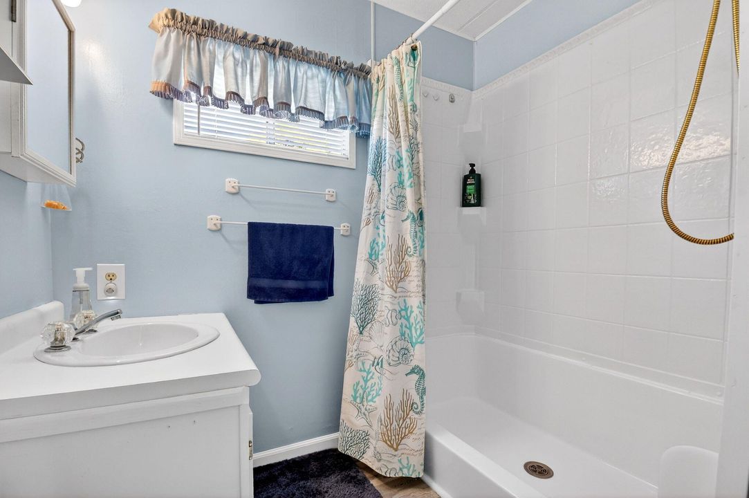 En Venta: $167,900 (3 camas, 2 baños, 1296 Pies cuadrados)