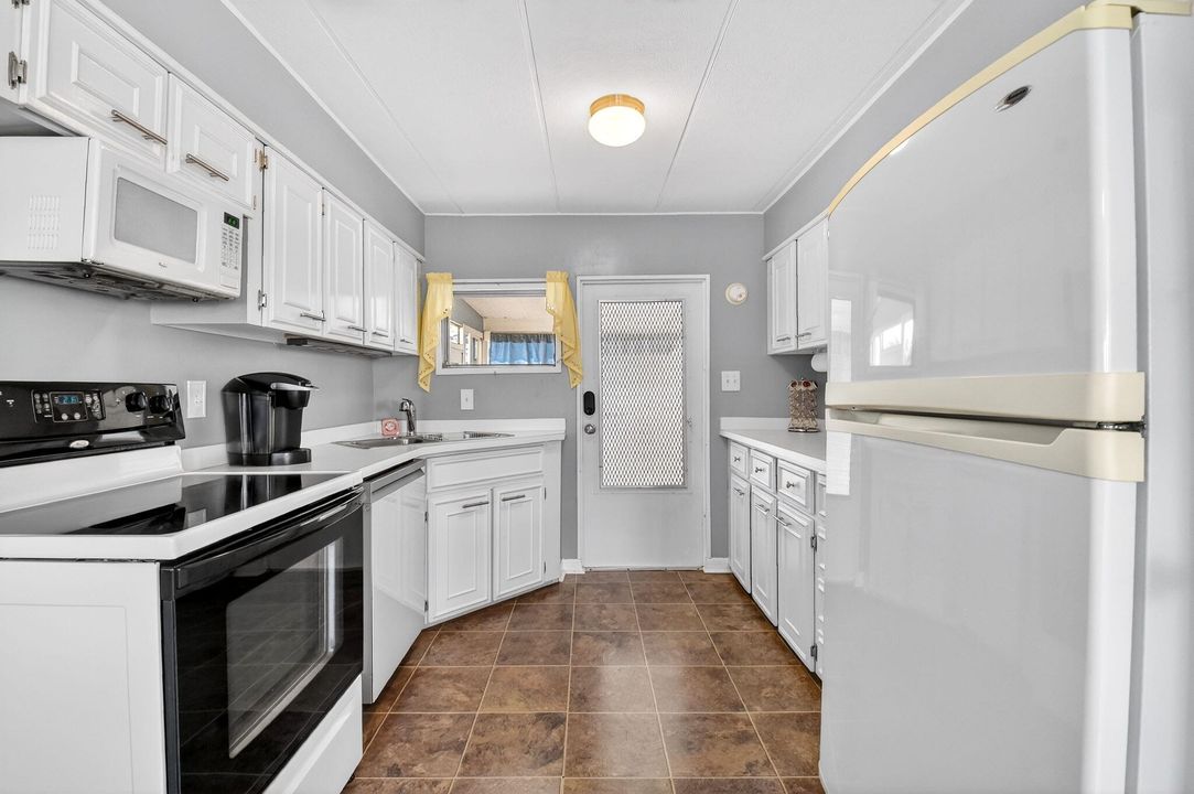 En Venta: $167,900 (3 camas, 2 baños, 1296 Pies cuadrados)