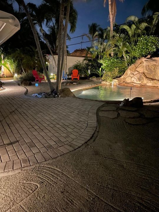 Active With Contract: $649,999 (3 beds, 2 baths, 1651 Square Feet)