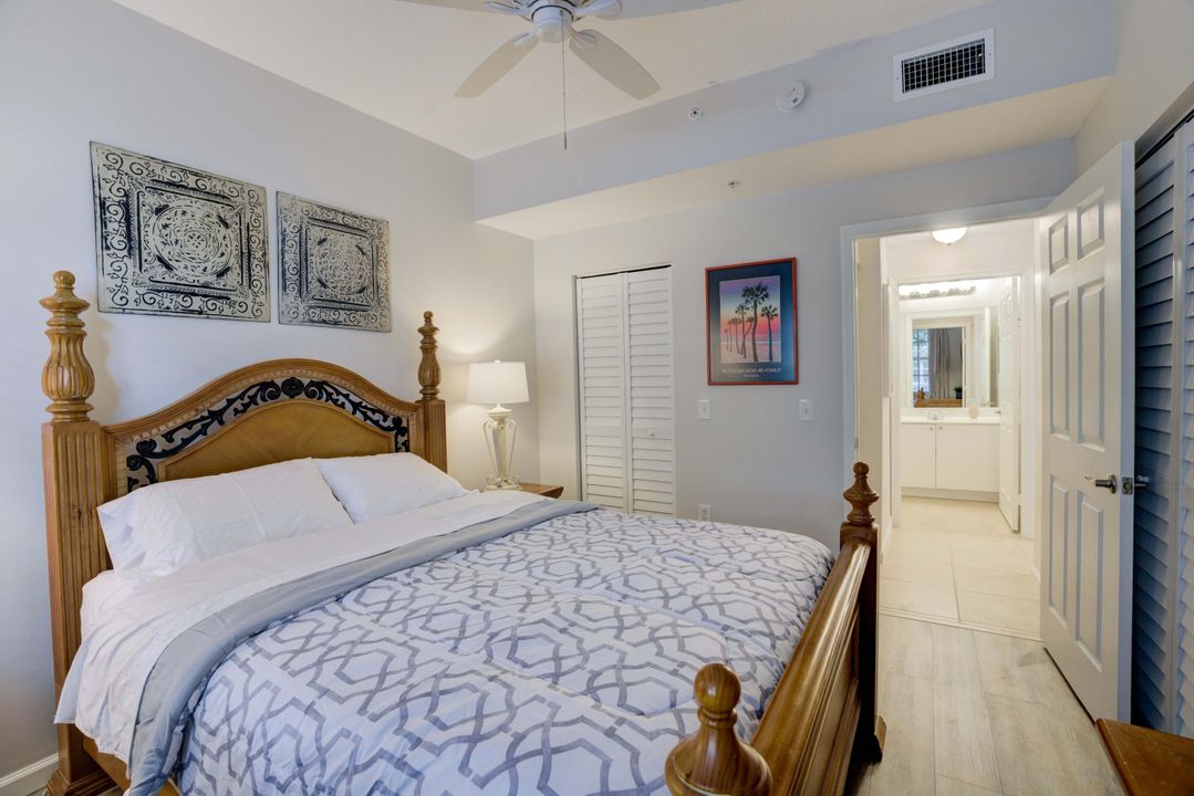 For Sale: $295,000 (1 beds, 1 baths, 596 Square Feet)