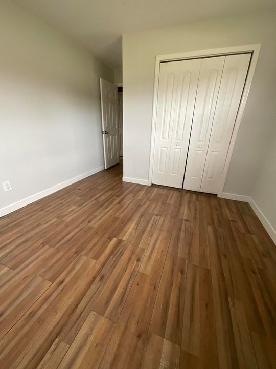 На продажу: $354,900 (3 спален, 2 ванн, 1350 Квадратных фут)