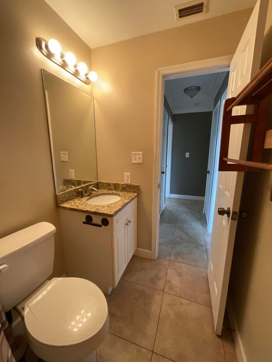 На продажу: $354,900 (3 спален, 2 ванн, 1350 Квадратных фут)