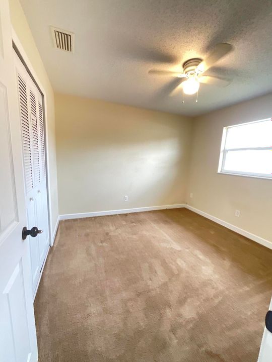 На продажу: $354,900 (3 спален, 2 ванн, 1350 Квадратных фут)