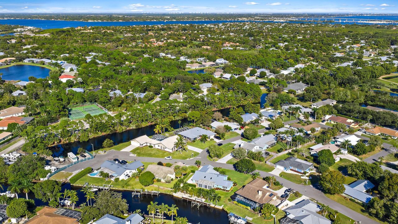 En Renta: $4,200 (3 camas, 2 baños, 2128 Pies cuadrados)