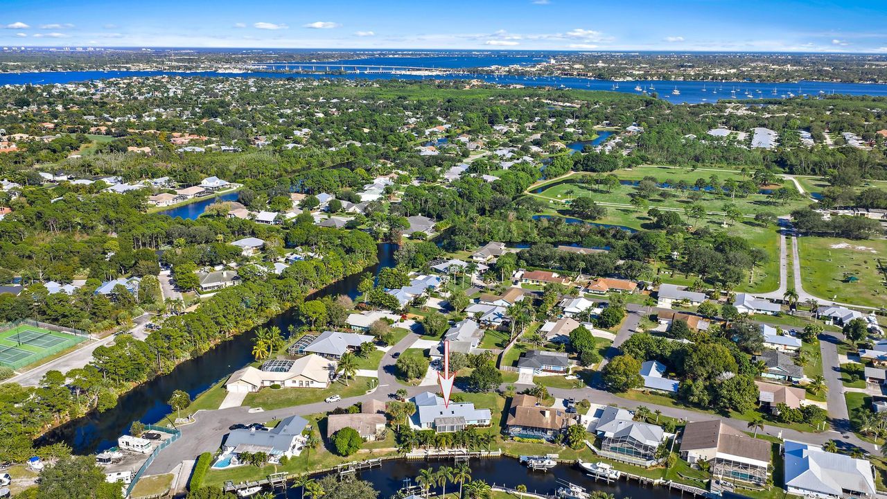 En Renta: $4,200 (3 camas, 2 baños, 2128 Pies cuadrados)