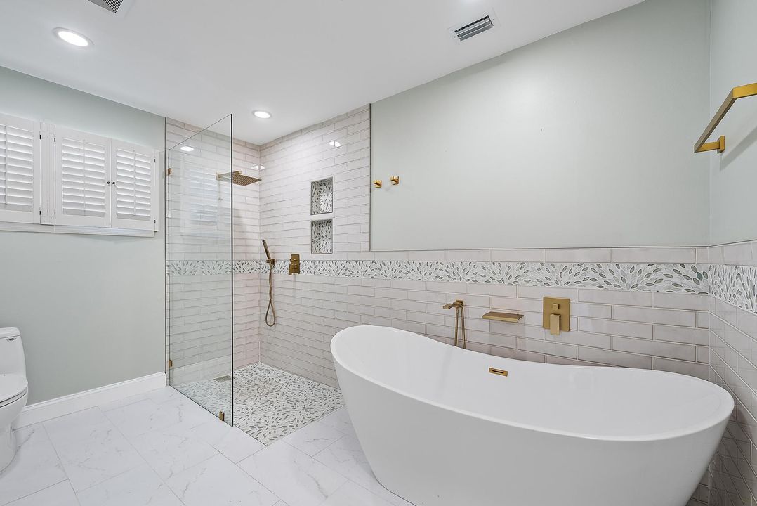 En Renta: $4,200 (3 camas, 2 baños, 2128 Pies cuadrados)