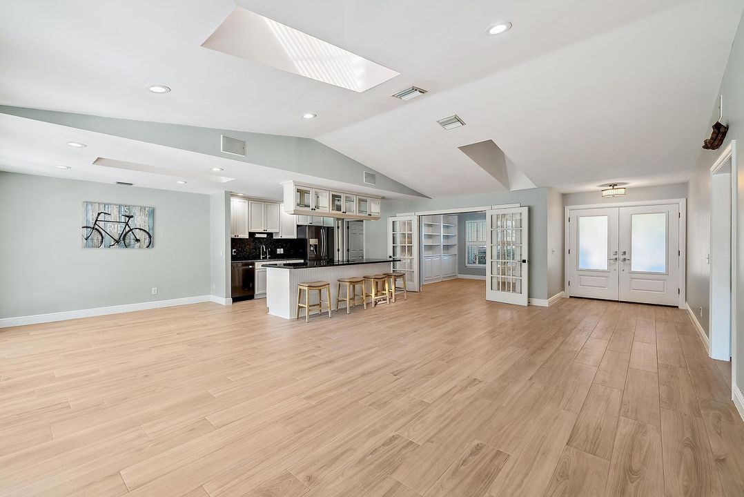 En Renta: $4,200 (3 camas, 2 baños, 2128 Pies cuadrados)