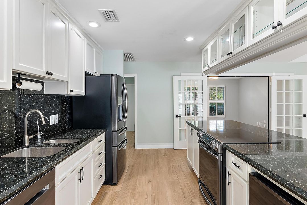 En Renta: $4,200 (3 camas, 2 baños, 2128 Pies cuadrados)