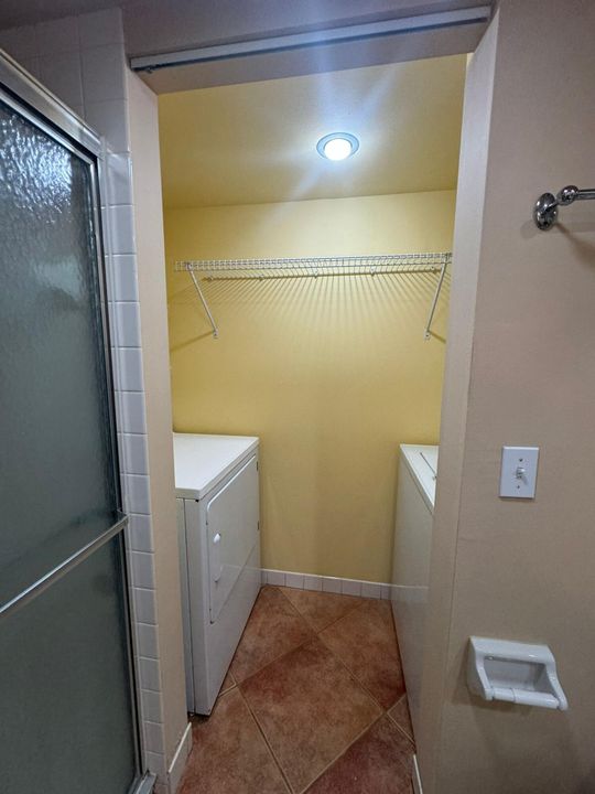 В аренду: $2,100 (2 спален, 2 ванн, 1232 Квадратных фут)