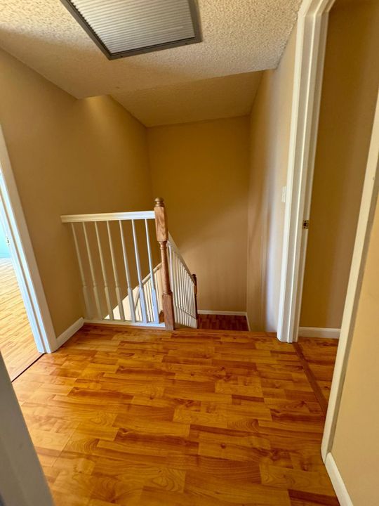 В аренду: $2,100 (2 спален, 2 ванн, 1232 Квадратных фут)