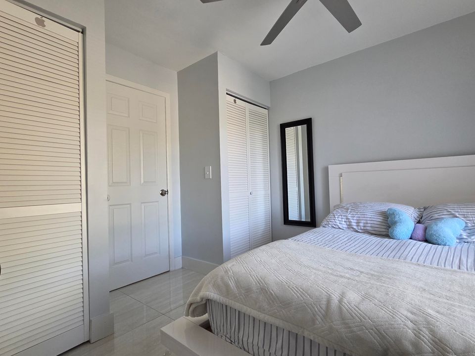 En Venta: $249,900 (2 camas, 2 baños, 1106 Pies cuadrados)