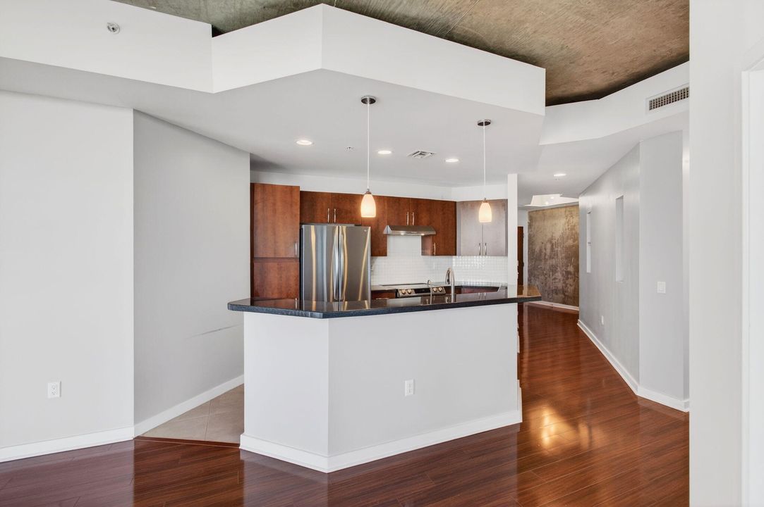 En Venta: $485,000 (3 camas, 2 baños, 1410 Pies cuadrados)