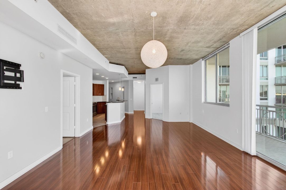 En Venta: $485,000 (3 camas, 2 baños, 1410 Pies cuadrados)