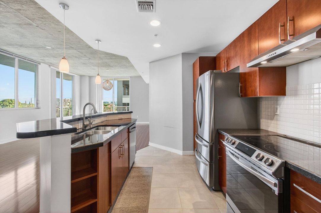 En Venta: $485,000 (3 camas, 2 baños, 1410 Pies cuadrados)