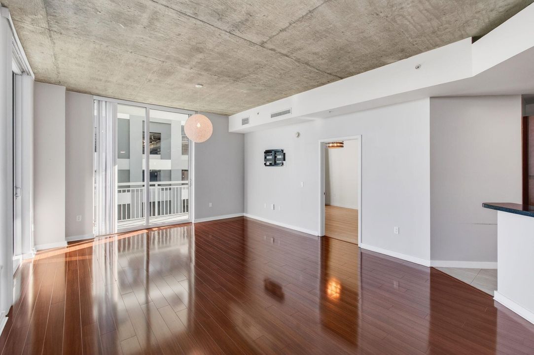 En Venta: $485,000 (3 camas, 2 baños, 1410 Pies cuadrados)