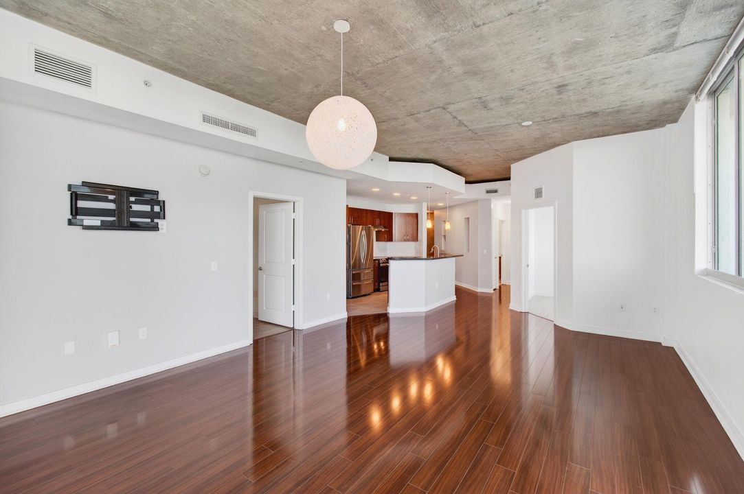 En Venta: $485,000 (3 camas, 2 baños, 1410 Pies cuadrados)