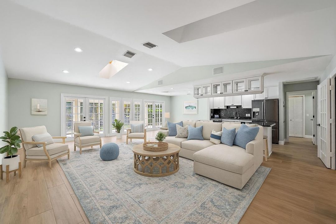 En Renta: $4,200 (3 camas, 2 baños, 2128 Pies cuadrados)