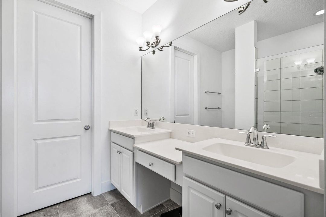 En Renta: $5,200 (3 camas, 3 baños, 2252 Pies cuadrados)