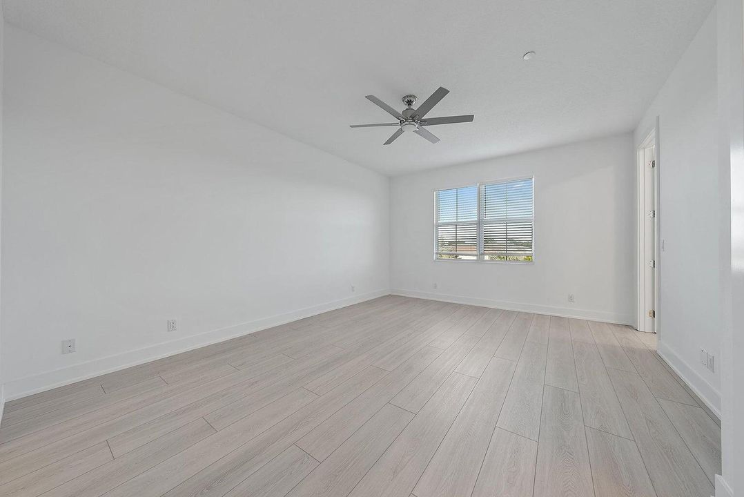 En Renta: $5,200 (3 camas, 3 baños, 2252 Pies cuadrados)