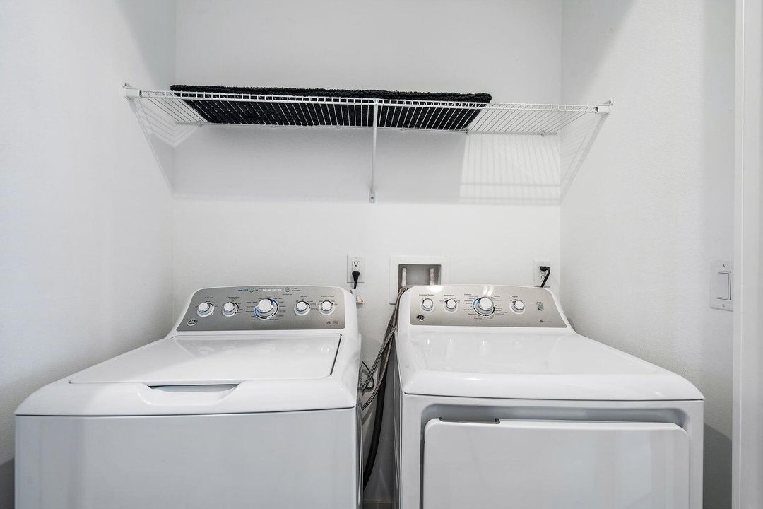 En Renta: $5,200 (3 camas, 3 baños, 2252 Pies cuadrados)