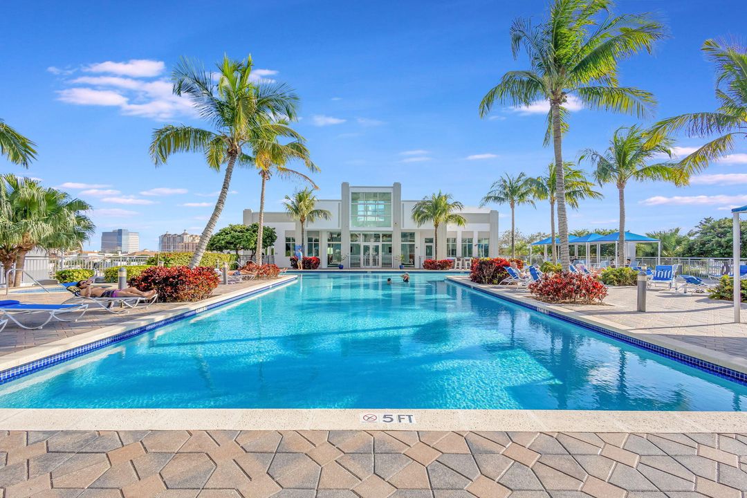 En Venta: $485,000 (3 camas, 2 baños, 1410 Pies cuadrados)