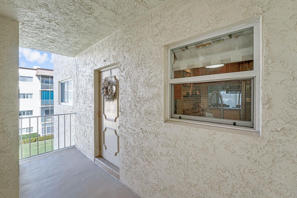 En Venta: $319,000 (2 camas, 2 baños, 911 Pies cuadrados)