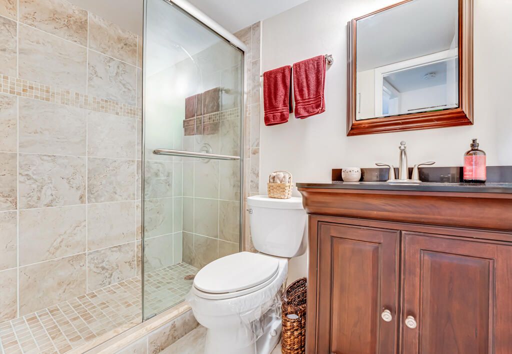 En Venta: $319,000 (2 camas, 2 baños, 911 Pies cuadrados)