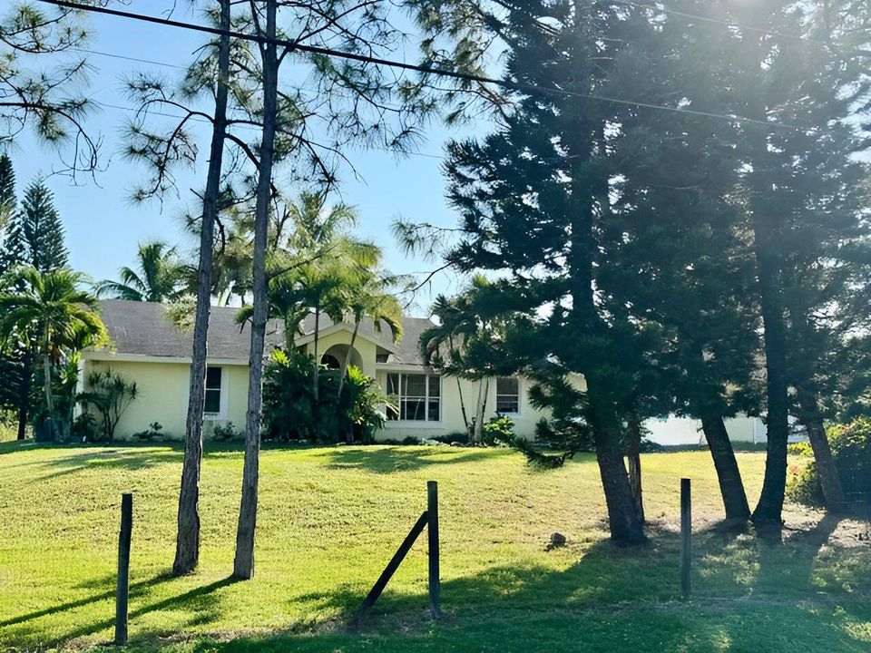 For Sale: $517,000 (3 beds, 2 baths, 1326 Square Feet)