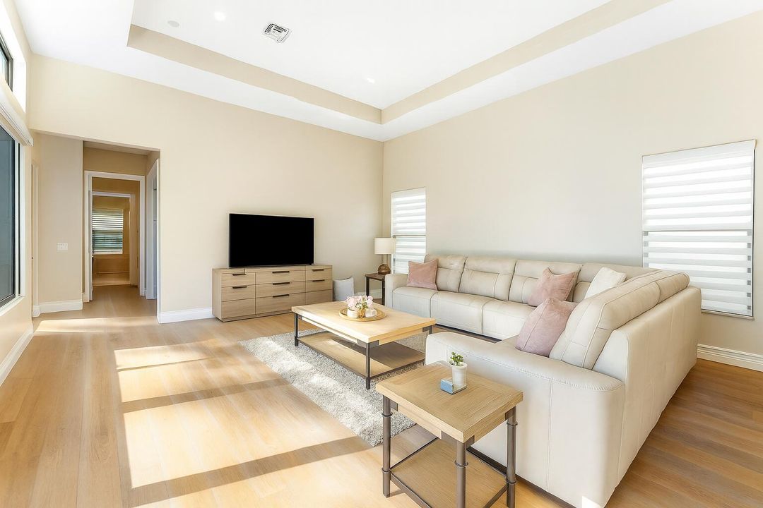 For Sale: $1,895,000 (4 beds, 3 baths, 3745 Square Feet)