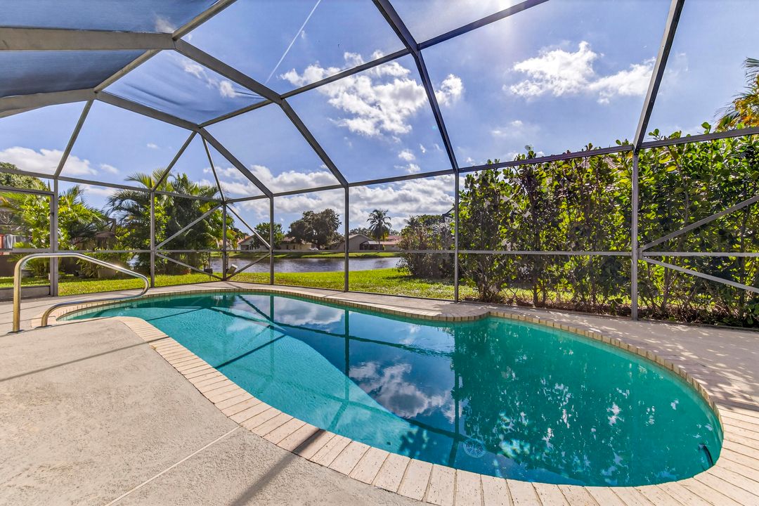 En Venta: $575,000 (3 camas, 2 baños, 1674 Pies cuadrados)