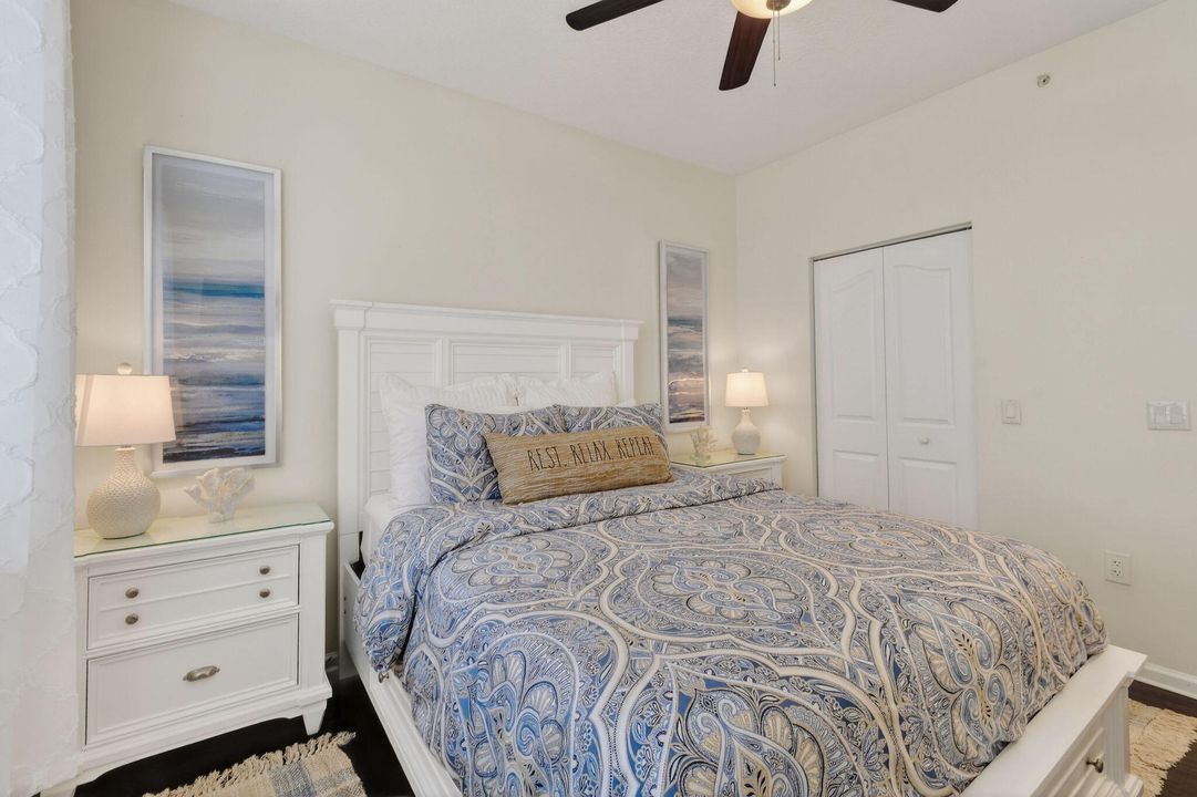 For Rent: $2,800 (2 beds, 1 baths, 946 Square Feet)