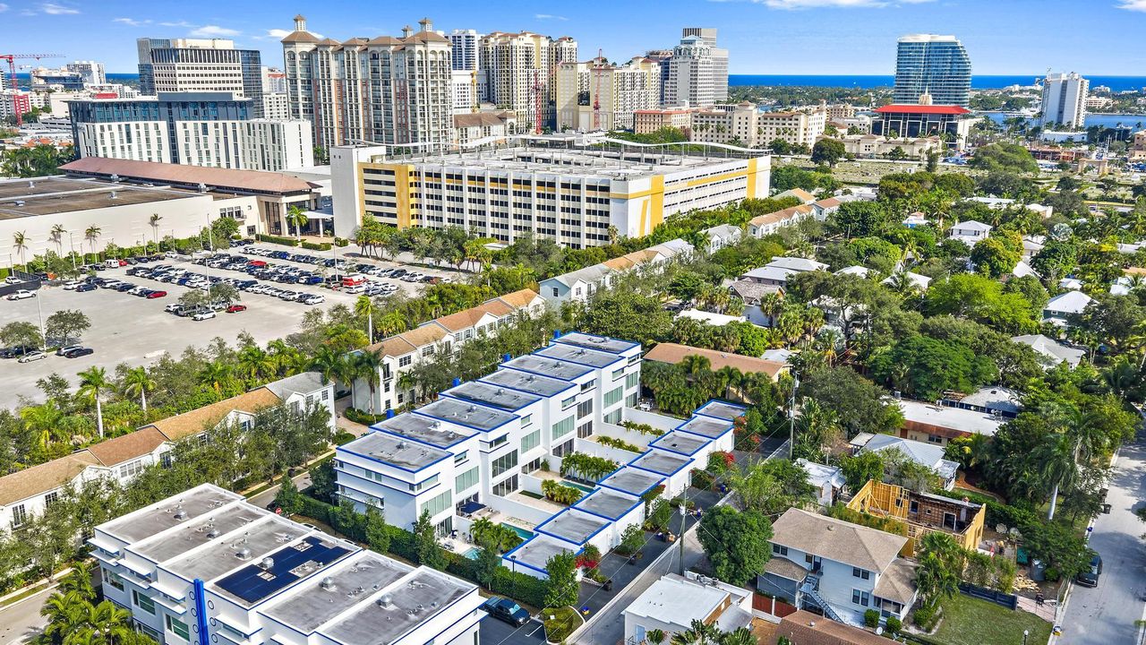 For Sale: $2,100,000 (3 beds, 3 baths, 2401 Square Feet)