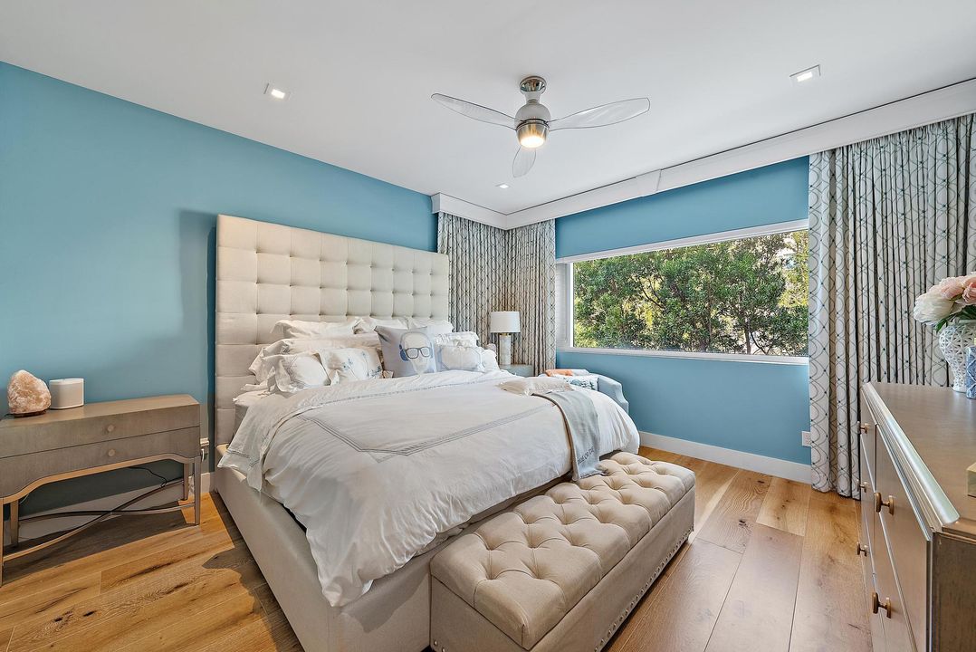 For Sale: $2,100,000 (3 beds, 3 baths, 2401 Square Feet)