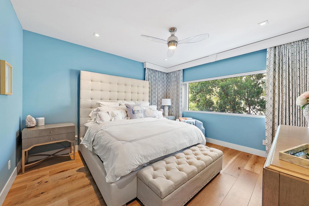 For Sale: $2,100,000 (3 beds, 3 baths, 2401 Square Feet)