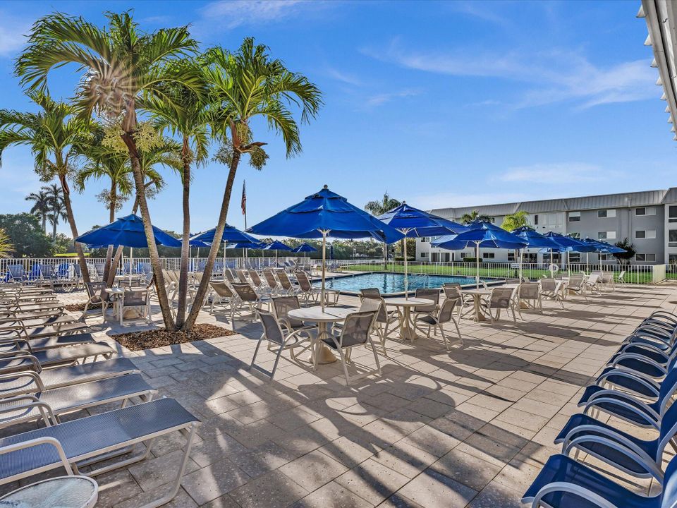 На продажу: $259,900 (2 спален, 2 ванн, 1200 Квадратных фут)