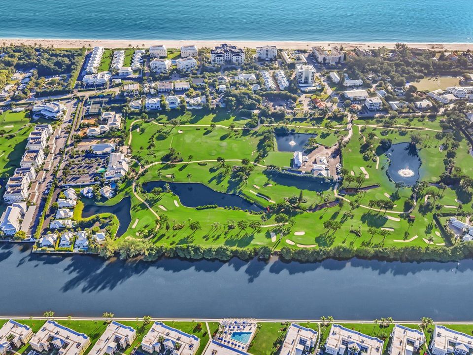 На продажу: $259,900 (2 спален, 2 ванн, 1200 Квадратных фут)