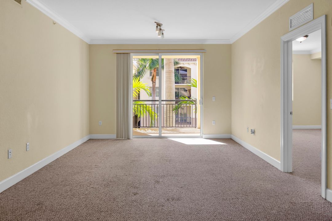 На продажу: $259,000 (2 спален, 2 ванн, 1164 Квадратных фут)