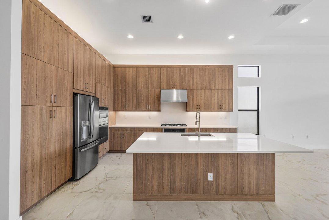 待售: $1,700,000 (3 贝兹, 3 浴室, 2573 平方英尺)